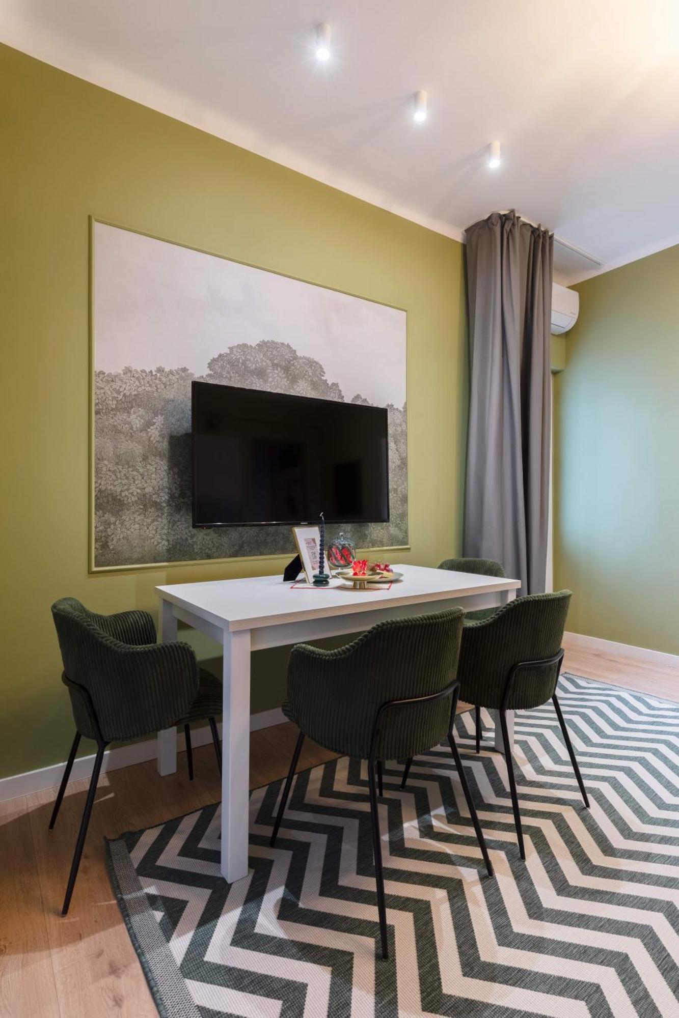 Holt - Out Of The Woods Apartment Bucureşti Ngoại thất bức ảnh
